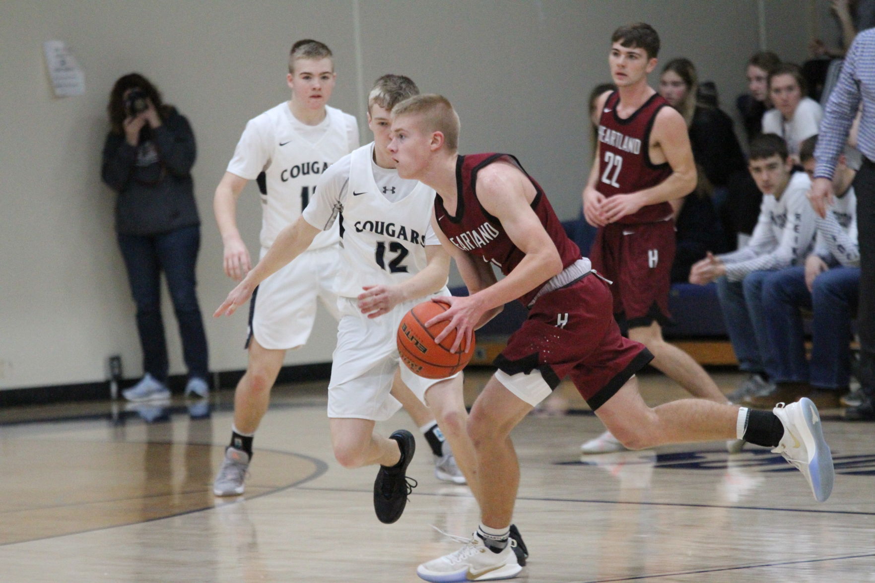 Heartland at Cross County boys basketball 15.jpeg